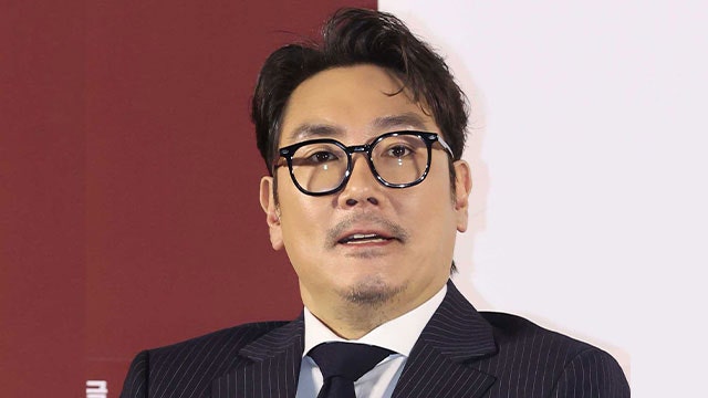 ‘소년범 의혹 인정’ <b>조진웅</b>, 연예계 <b>은퇴 선언</b>…“과오에 대한 책임”