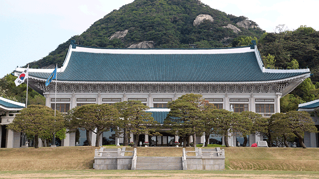 청와대, <b>미</b> ‘<b>강제노동</b>’ 추가<b>관세</b> 예고에 “기존 합의 이익균형 훼손 ...