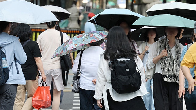 <b>서울</b>시, <b>폭염주의보</b>에 지원 상황실 가동