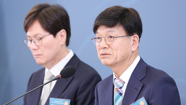 청와대 “이병태 규제합리화부위원장에 사퇴 권고…사안 엄중”
