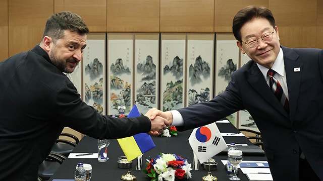 한-우크라이나 정상회담…“<b>북한 포로</b> 문제, 당사자 의사 존중해 해결”