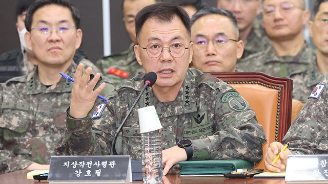[속보] ‘내란 가담 의혹’ <b>강호필</b> 전 지작사령관 <b>구속영장 기각</b>