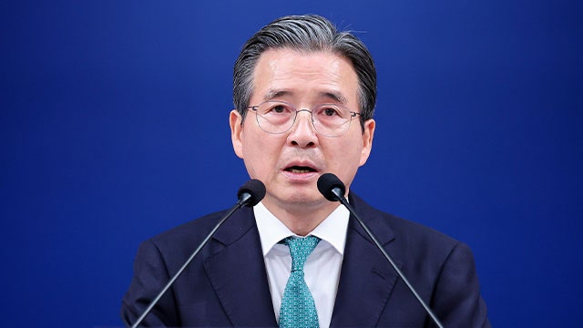 <b>김용범</b> “레버리지 <b>대책</b>, 신속 <b>이행</b>이 급선무…효과 보고 보완 검토해야...