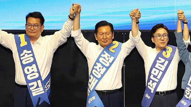 민주당 전당대회 <b>강원·TK</b>서 <b>김민석</b> <b>승리</b>…누적 1위도 유지
