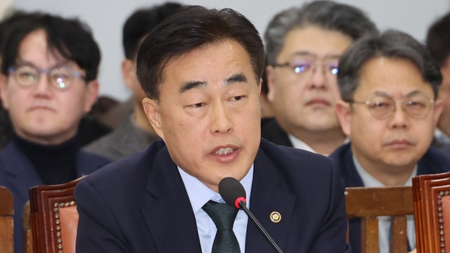 종합특검, ‘<b>언론사 단전·단수</b> 지시 의혹‘ 허석곤 전 소방청장 불구속...