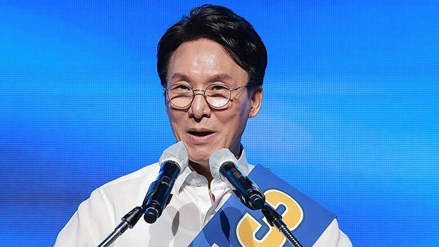 민주당 전당대회 <b>호남</b>서 <b>김민석</b> <b>압승</b>…57.54%로 과반 득표