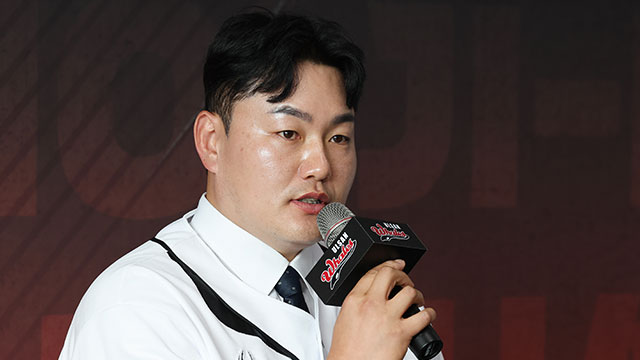 ‘전직 빅리거’ 최지만, <b>KBO</b> 신인드래프트 참가…9월 1일 트라이아웃 ...