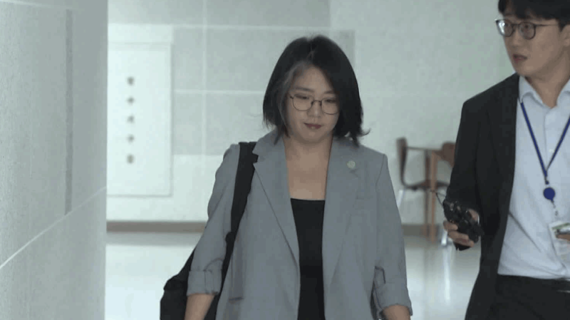 “지지율 떨어지는데”…여권에서도 커지는 ‘용혜인 의원직 사퇴’ 목소리