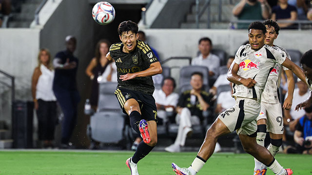 ‘<b>손흥민 골대 불운</b>’ LAFC, 2대 0 승리…7경기 만에 승전고