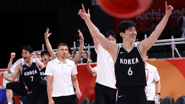 이정현 25득점 ‘폭발’…남자 <b>농구</b>, 일본 격파하고 8강 진출