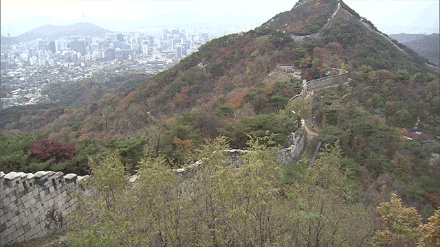 <b>백악산</b> 탐방로, 내일부터 전면 개방…58년 만