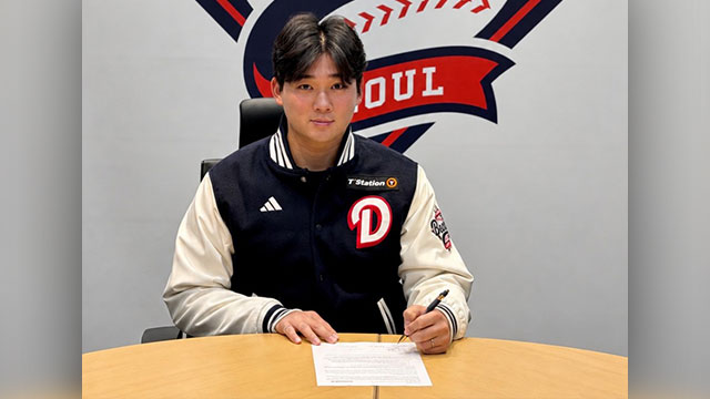 <b>두산</b>, 아시아쿼터 <b>타카다</b>와 <b>재계약</b>…총액 22만 달러