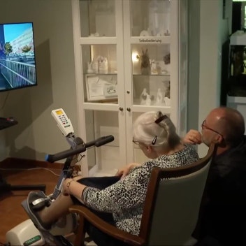독일, 추억의 길 달리는 자전거 시뮬레이터