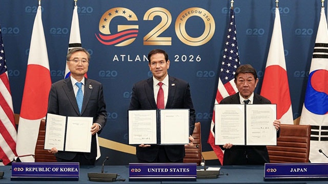 <b>한미일 외교장관</b> “<b>북한</b>의 완전한 <b>비핵화</b>에 대한 확고한 의지 재확인”