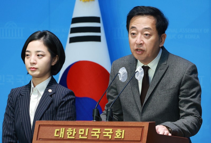'새로운선택' <b>류호정</b>·<b>금태섭</b> "<b>병역</b> 남녀평등" 제안