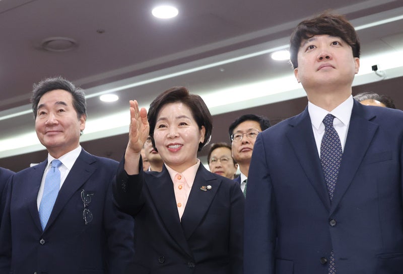 이낙연 "양당 카르텔 깨야…<b>이준석</b>·<b>금태섭</b>·<b>양향자</b>와 협력 원칙"