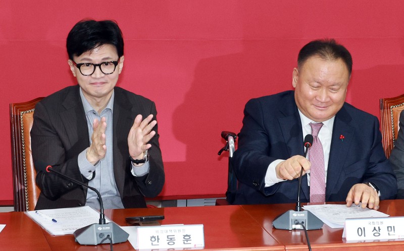 <b>이상민</b> "이재명 사당 배신해도 된다"
