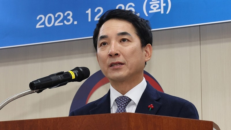 박민식, <b>영등포을 경선</b> 포기..."<b>박용찬</b> 지지 선언"