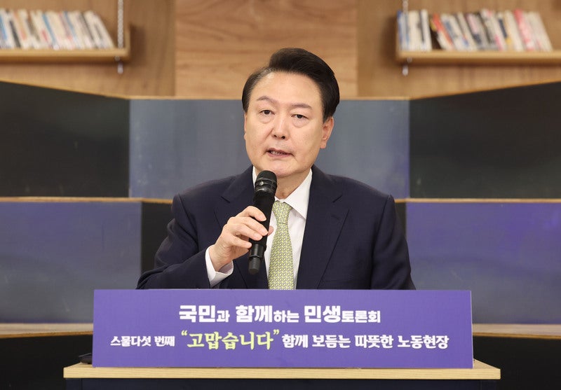 윤 대통령 "민생토론회 시즌2 시작...<b>노동약자</b>, 국가가 책임"