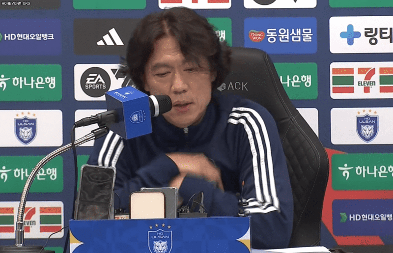 <b>홍명보</b> "내 안의 뭔가 꿈틀"...이천수 "박주호 걱정"