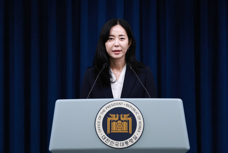 <b>대통령실</b> 대변인에 <b>정혜전</b>, 통일차관에 <b>김수경</b> 내정