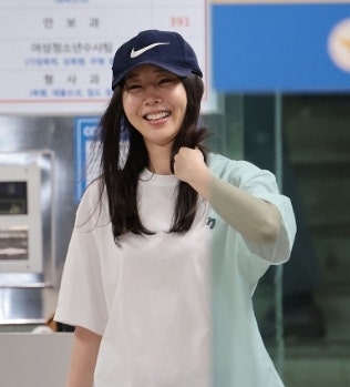 '<b>르세라핌</b> 소속사' <b>쏘스뮤직</b>, <b>민희진</b>에 5억 원 손배소