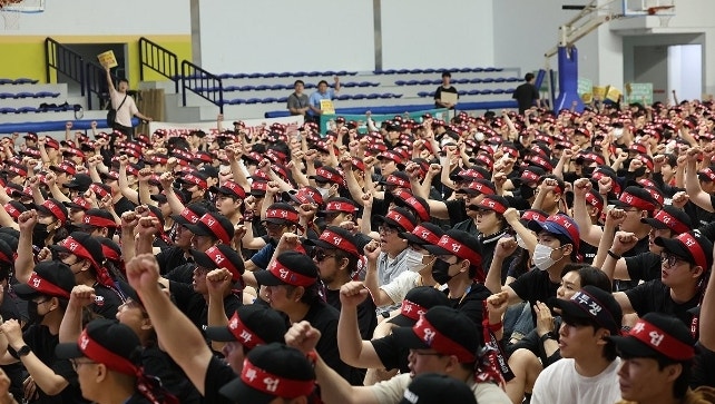 <b>삼성전자 노조</b>, 오늘 총파업궐기대회…1,200여 명 참여