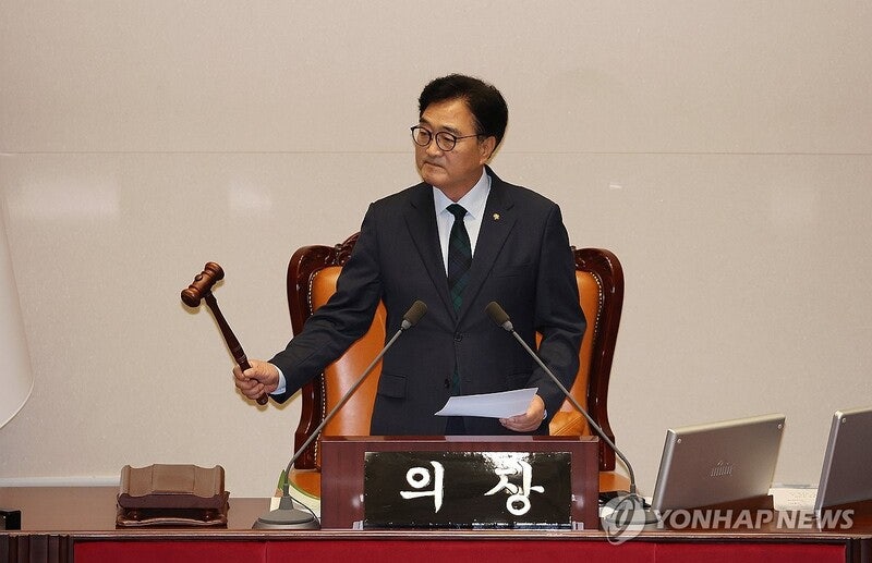 <b>우원식</b> 의장 "윤 대통령, '방송4법' <b>거부권</b> 행사 신중해야"
