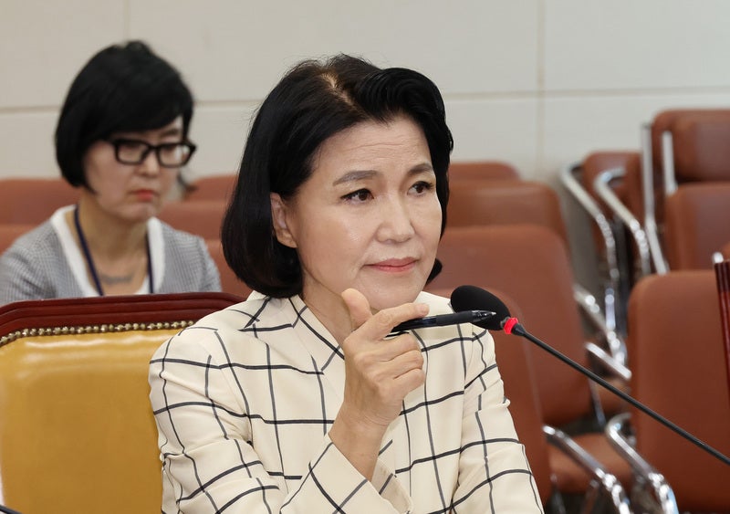 윤 대통령, <b>이진숙</b> 청문보고서 오늘까지 송부 <b>요청</b>