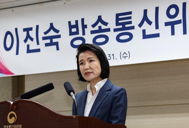 윤 대통령, 곧 <b>이진숙 방통위원장</b> <b>임명장</b> 수여