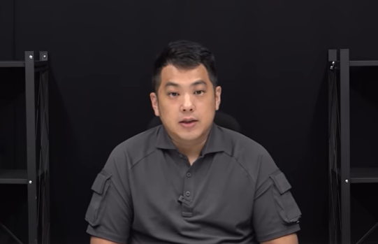 '부산 <b>돌려차기</b>' 가해자 신상 공개한 <b>카라큘라</b>…벌금형 <b>약식명령</b>
