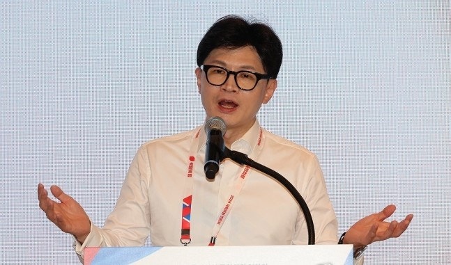 한동훈 "<b>의정갈등</b> 심각한 상황…윤 대통령엔 감정 없어"