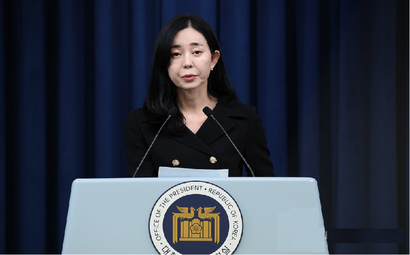 <b>대통령실</b>, 민주당 <b>계엄</b>령 의혹에 "<b>괴담</b> 선동…단호히 대응"