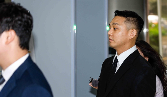 경찰, 배우 <b>유아인</b> '동성 <b>성폭행</b> 혐의' <b>불송치</b> 결정
