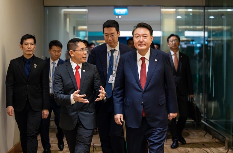 윤 <b>대통령</b>, 오늘 <b>싱가포르</b> <b>총리</b>와 정상회담