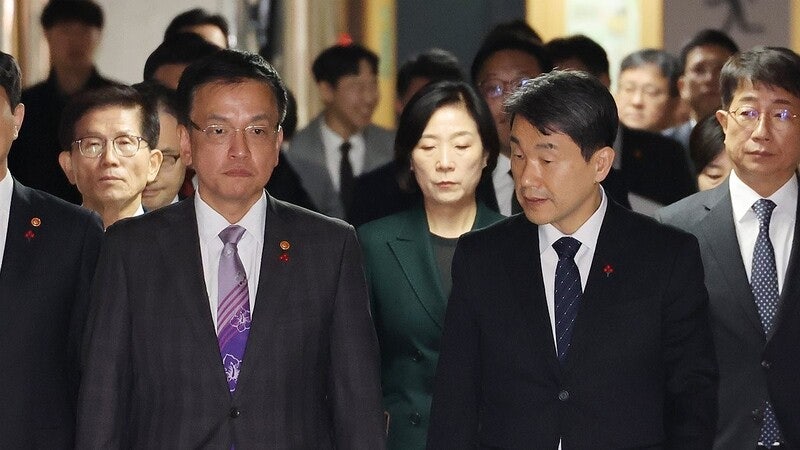 <b>이주호 부총리</b> "국민 불안·우려 매우 높아…현안 차질 없게 추진"