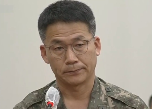 <b>국방부</b>, '<b>햄버거 회동</b>' 멤버 구삼회·방정환 준장 <b>직무정지</b>