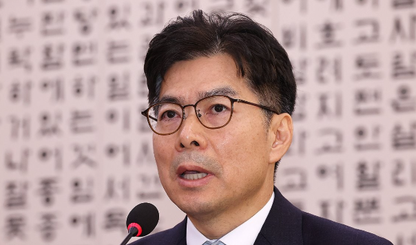 <b>마용주 대법관</b> 후보자 <b>임명동의안</b> 국회 통과…국힘은 표결 불참