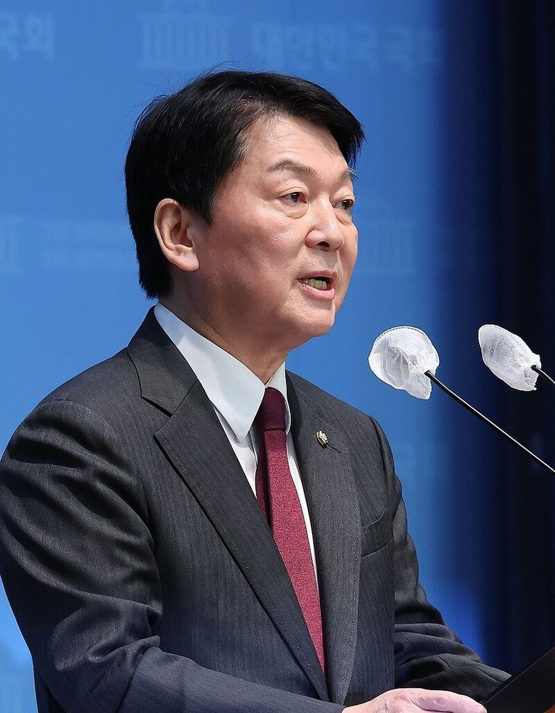 <b>안철수</b> "<b>이재명</b>, 법꾸라지 넘어선 '<b>법물장어</b>'"
