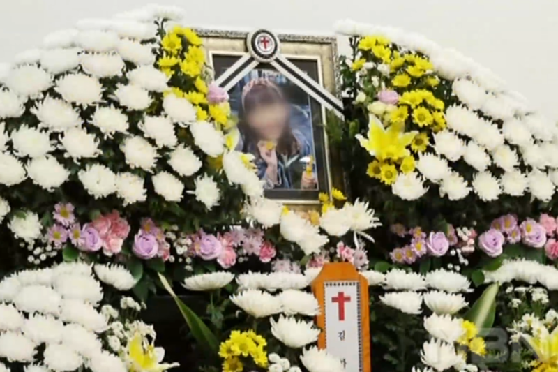 <b>장원영</b>이 꿈이었던 아이…대전 초등생 빈소에 근조화환 보낸 아이브