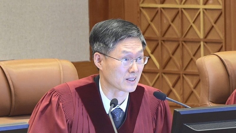 <b>디시</b>→유튜브→정치권…그렇게 '문형배 음란물'이 탄생했다