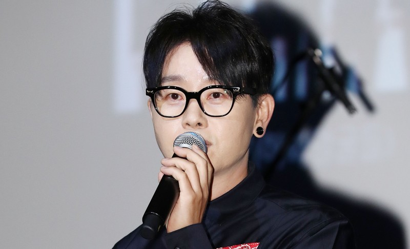 <b>이승환</b> '<b>구미</b>시 <b>콘서트</b> 서약서 강요' <b>헌법소원</b>, 헌재서 <b>각하</b>