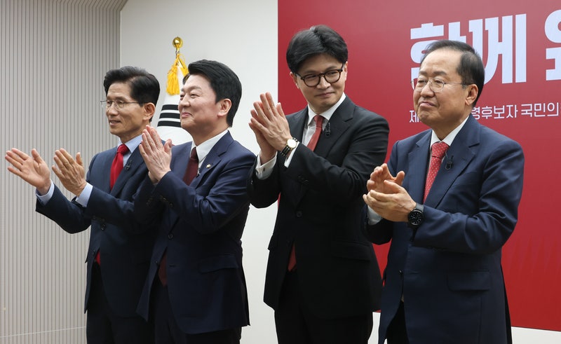 <b>한동훈</b> vs <b>홍준표</b>, 맞수<b>토론</b>…안철수·이준석은 'AI' <b>토론</b>