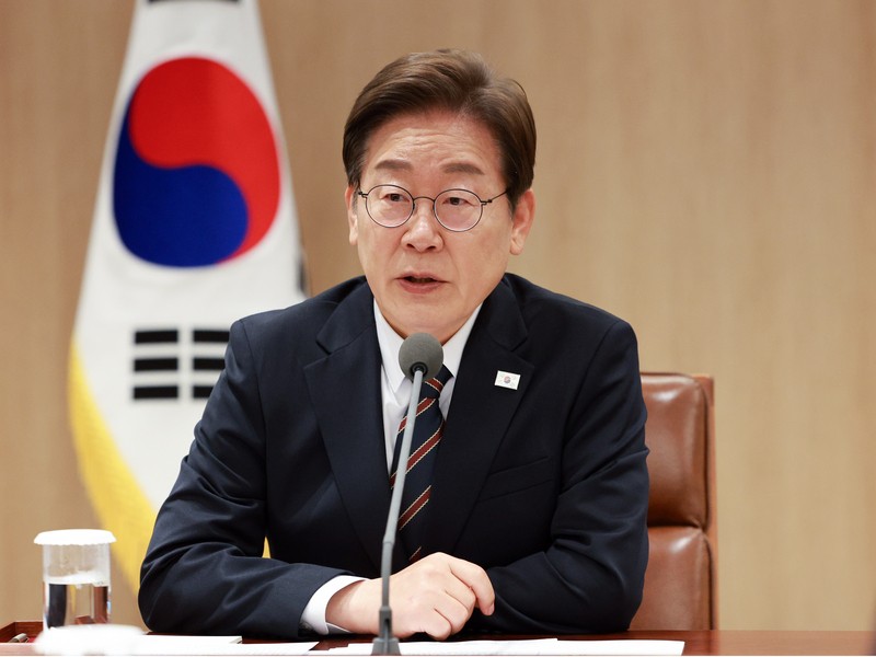 이 <b>대통령</b> "라면 한 개 2천원 진짜냐…<b>물가</b>대책 챙겨달라"