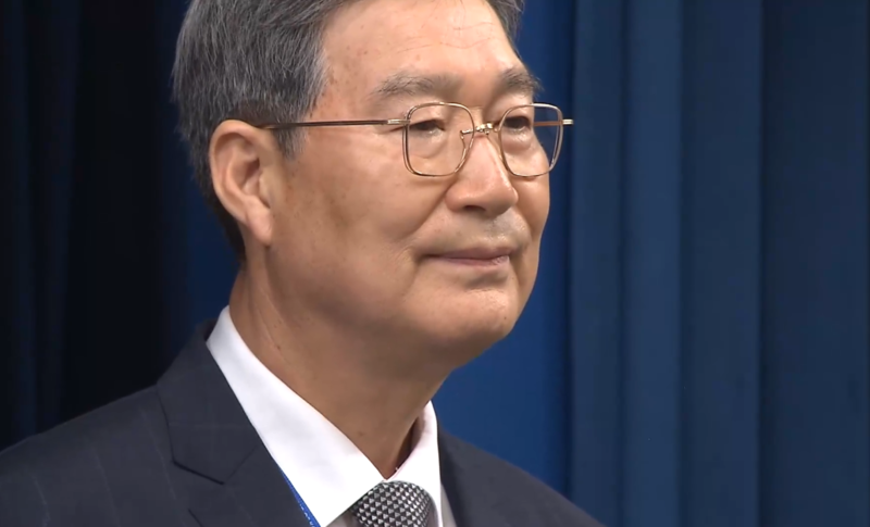 '차명 재산 의혹' <b>오광수</b> 대통령실 <b>민정수석 사의 표명</b>