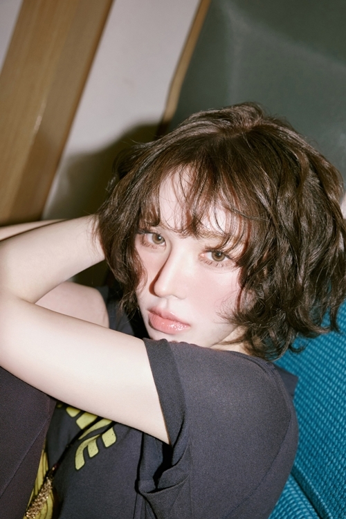 <b>웬디</b>, 사직구장 달군다…22일 데뷔 첫 KBO리그 <b>시구</b> 출격