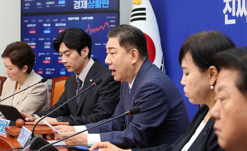 <b>김병기</b> "기고만장 윤석열 '매를 벌어'…민생 방해 세력과 전면전"