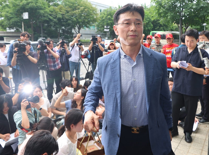 <b>임성근</b>, <b>채상병 특검</b> 출석…"김건희·이종호 전혀 몰라"