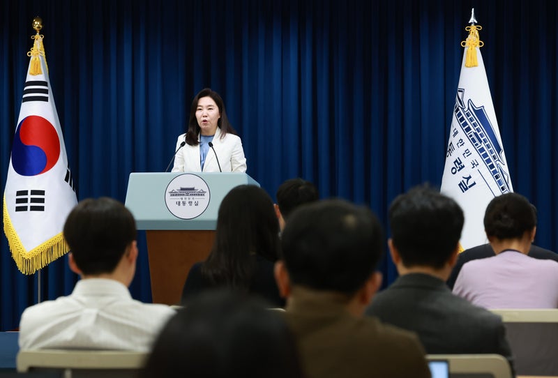 이 <b>대통령</b> "누가 집권하든 국민 지지 얻는 <b>방송법</b> 필요"