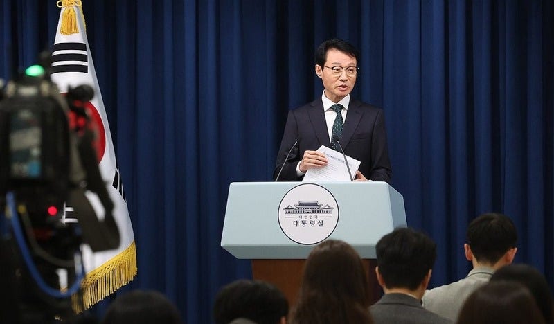 <b>이재명 대통령</b>, 인천 <b>맨홀 사고</b>에 "특단 조치" 일터 죽음 멈춘다